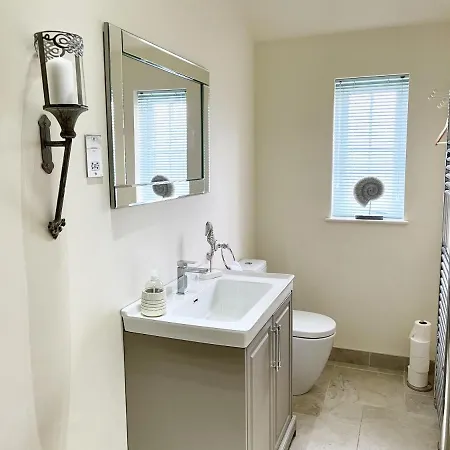 Blue Bay At The Bay Filey, Sleeps 4-6, 2 Dogs Welcome For Free Too