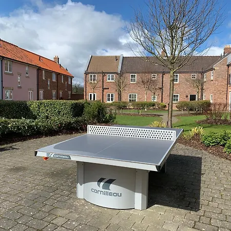 Blue Bay At The Bay Filey, Sleeps 4-6, 2 Dogs Welcome For Free Too