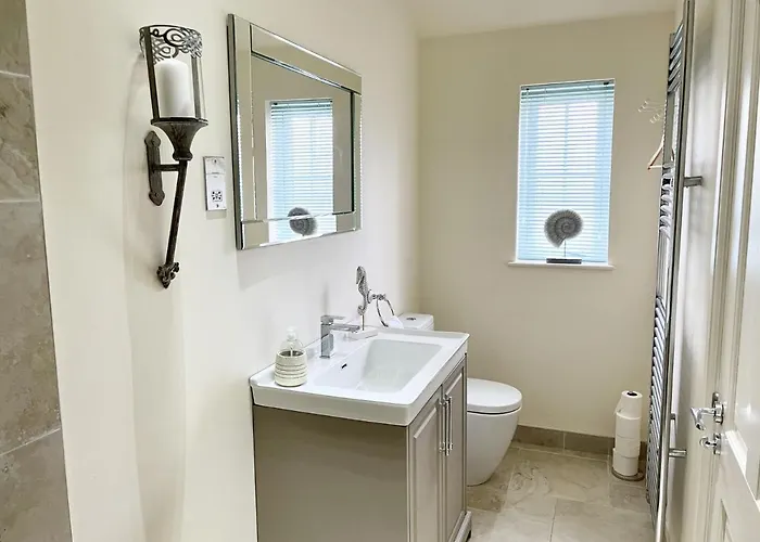 Blue Bay, The Bay, 2 Bedrooms With Ensuites, Parking Bay, 2 Dogs Welcome