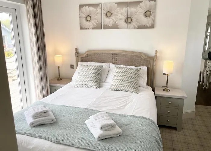 Hébergement de vacances Blue Bay, The Bay, 2 Bedrooms With Ensuites, Parking Bay, 2 Dogs Welcome