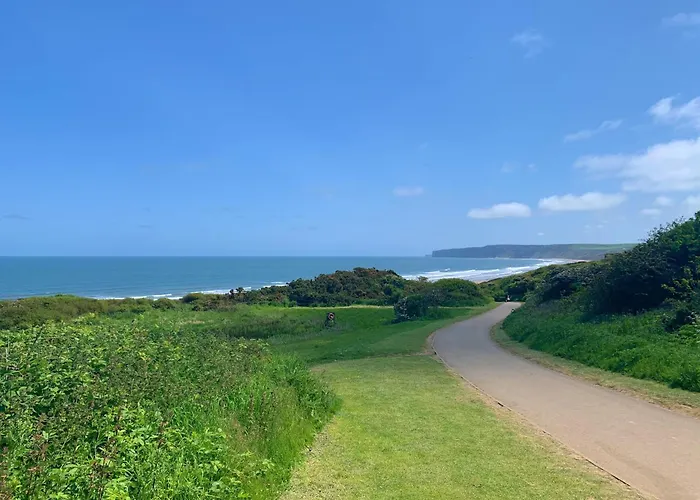 Blue Bay, The Bay, 2 Bedrooms With Ensuites, Parking Bay, 2 Dogs Welcome *